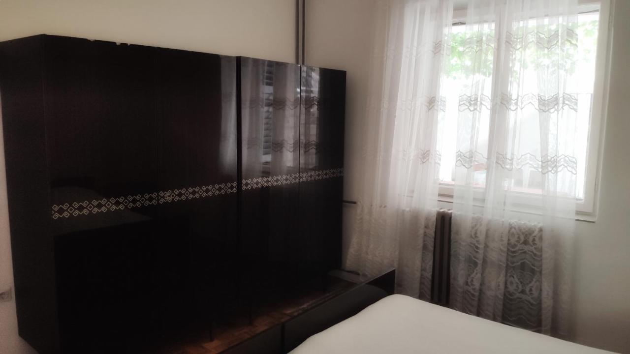 Apartmani Leon Biograd Na Moru Esterno foto